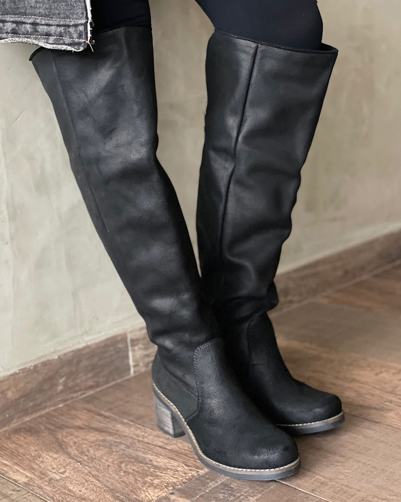 190833 Negro