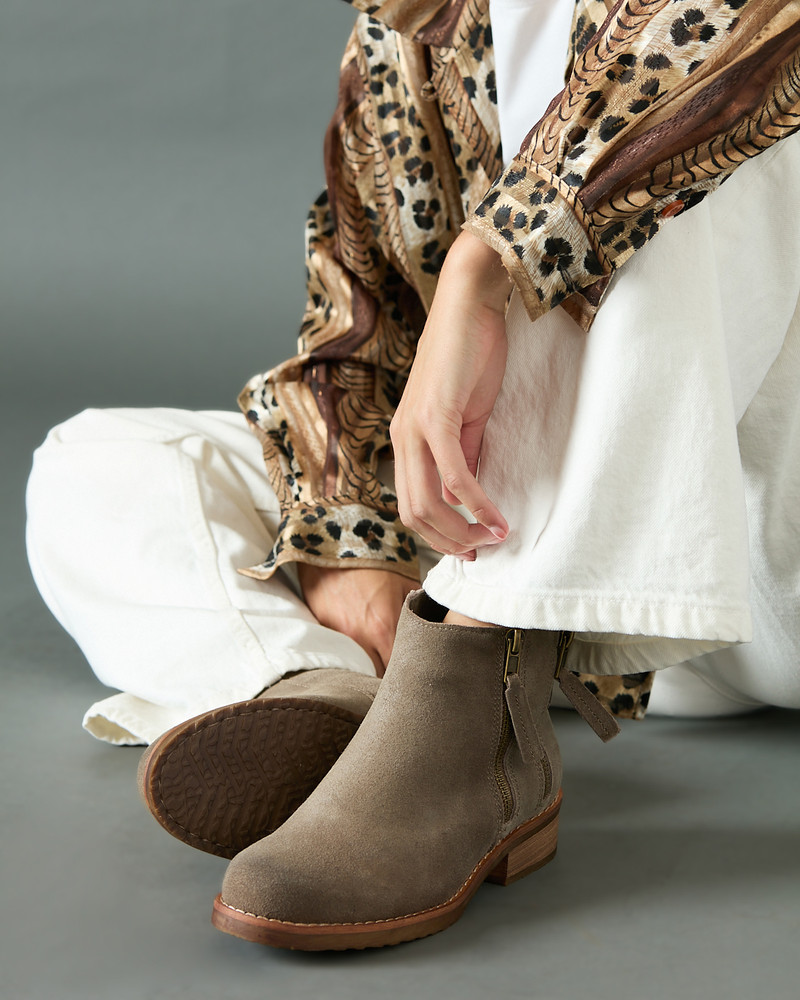 250381 Taupe