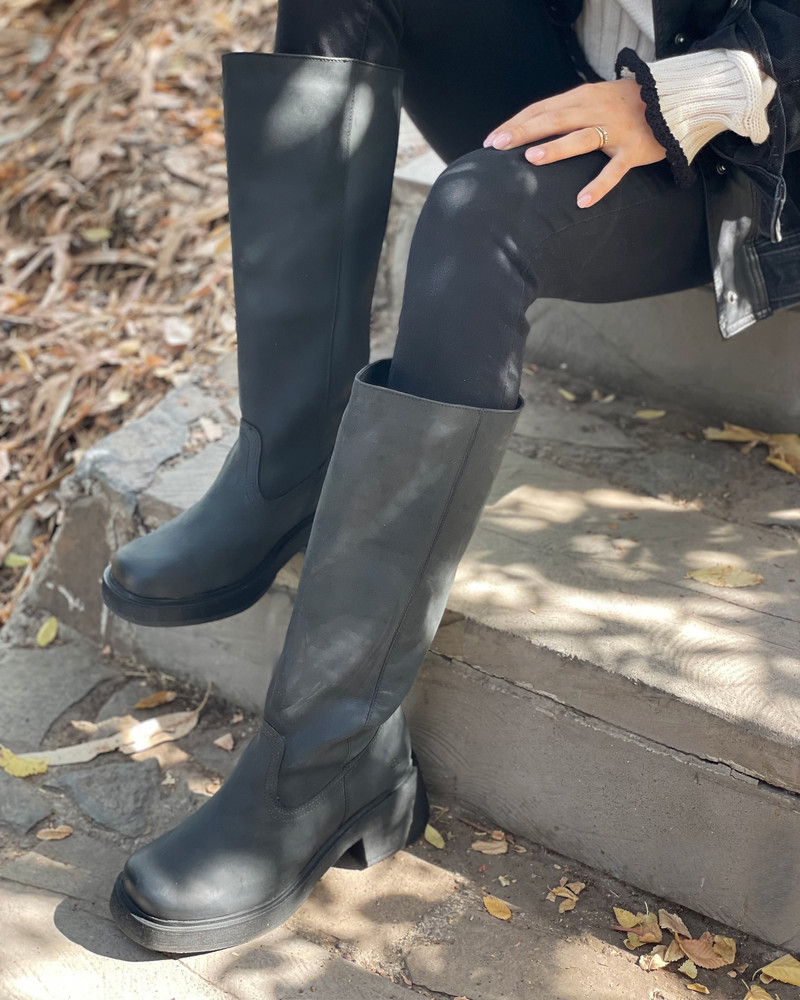 240540 Negro