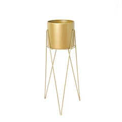 Macetero con Base Triangular Pequeño Dorado