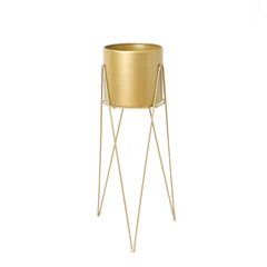 Macetero con Base Triangular Pequeño Dorado