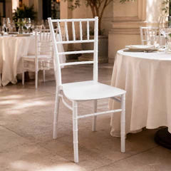 Silla Plástica Chiavari Blanca Terraza