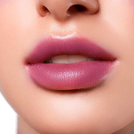 Vogue Labial Kiss My Lips Uva Aloe 4.8 gr
