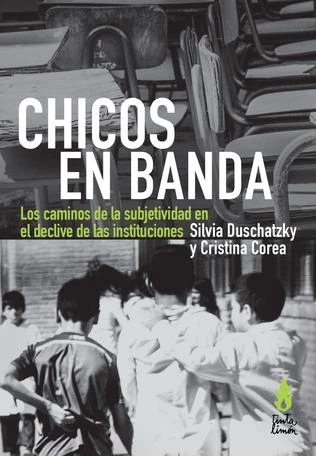 CHICOS EN BANDA